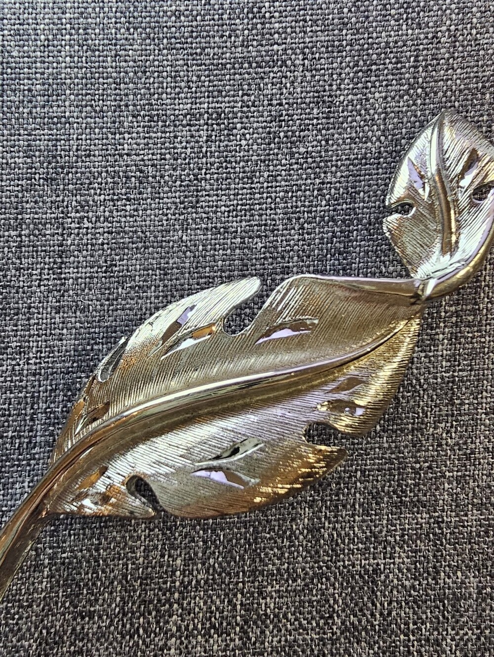 Vintage Silver Leaf Brooch Pin